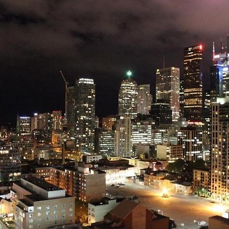 Grand Hotel & Suites Toronto Exterior foto